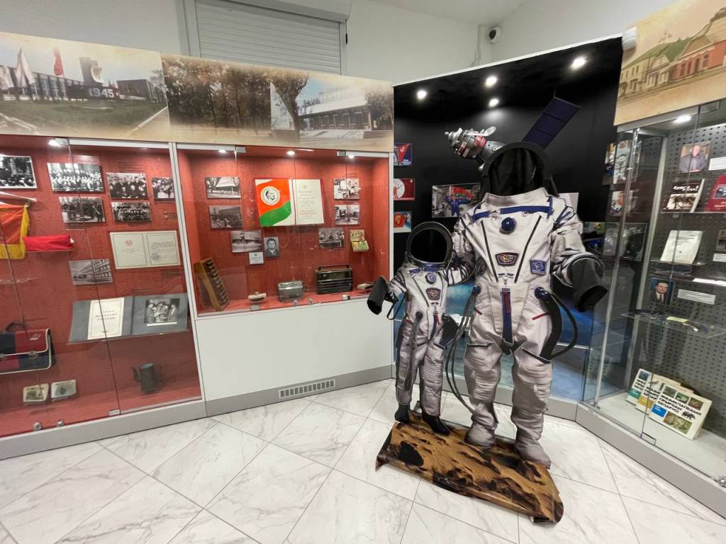 photo_5375049333998734127_y.jpg photo_5375049333998734127_y.jpg