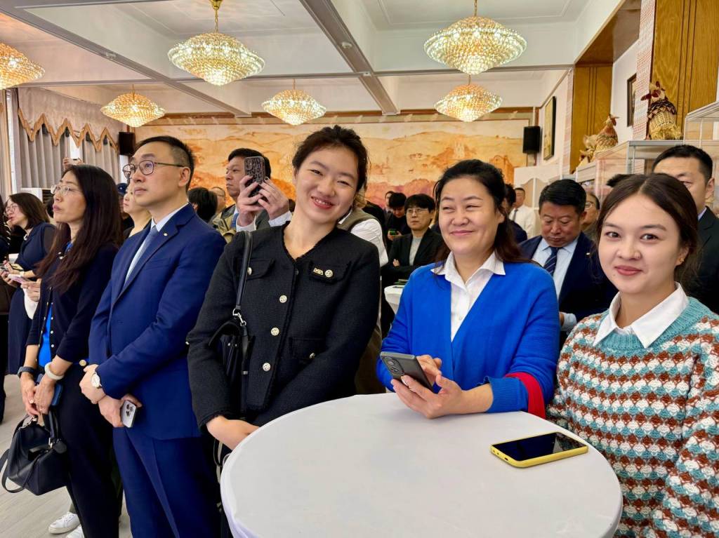 photo_5303492928284518150_y.jpg photo_5303492928284518150_y.jpg