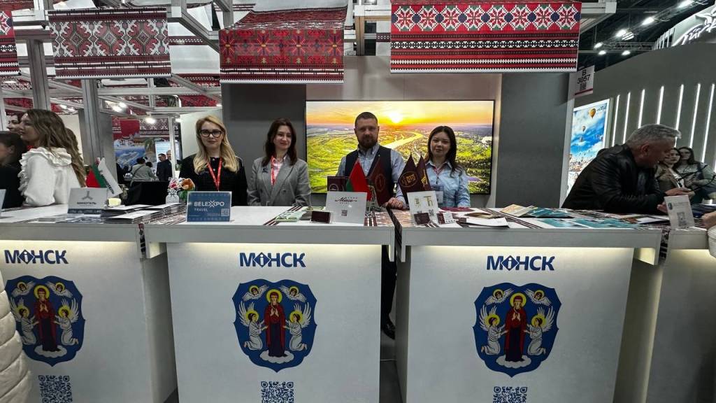 01mitt.jpg 01mitt.jpg