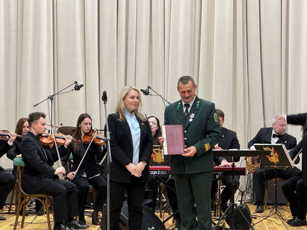 5199551537150557001.jpg 5199551537150557001.jpg