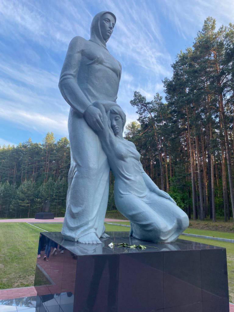 photo_2022-06-01_00-38-34.jpg photo_2022-06-01_00-38-34.jpg