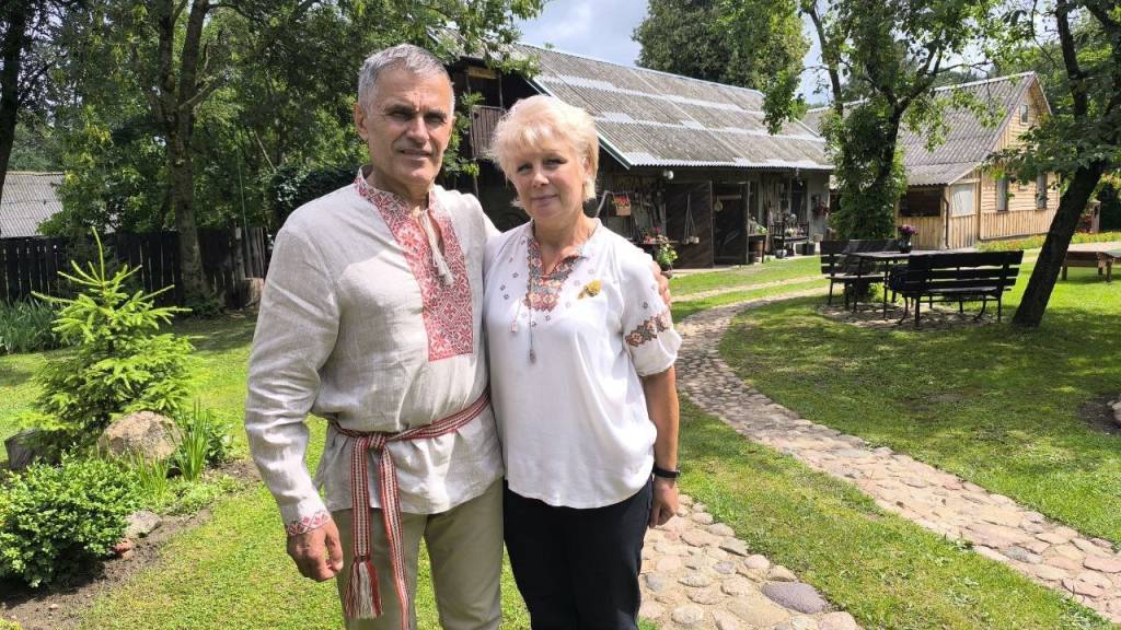 f0b55385-c8a6-4dd8-b5d3-6aeba87d14aa.jpg f0b55385-c8a6-4dd8-b5d3-6aeba87d14aa.jpg