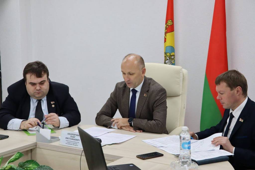 photo_5348463954587936911_y.jpg photo_5348463954587936911_y.jpg