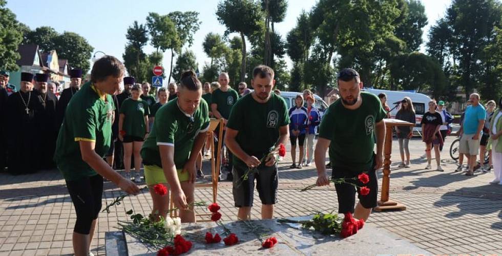 Велопробег пересек границу Минской области, проехав через исторические места